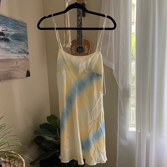 Zara satin dress - Picture 4 of 4